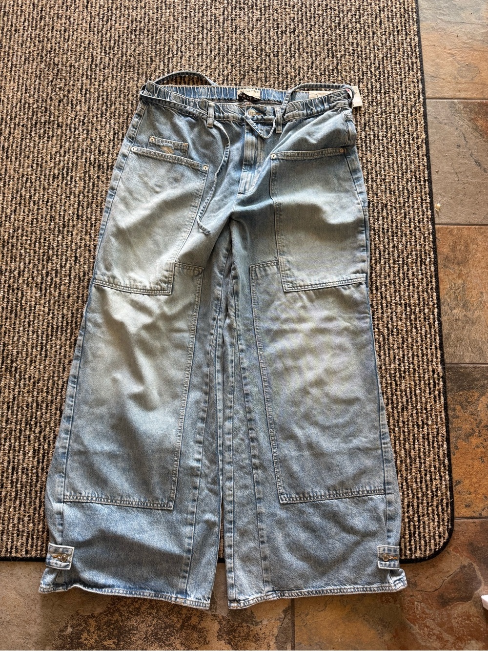 NWT We the Free crvy Outlaw jeans Sz large - Picture 4 of 10